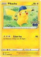 Une carte promotionnelle Pikachu offerte pour l'achat de 25€ de cartes Pokémon